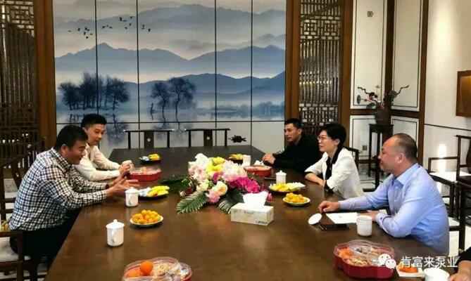 白坭镇委书记何海虹到大连邵辉电子商务工具有限公司走访调研